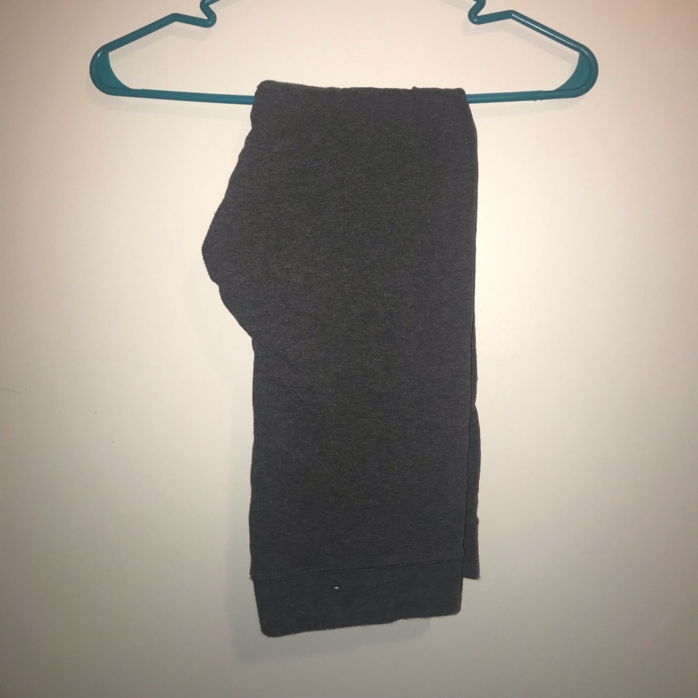 GREY VICTORIAS SECRET PINK LEGGINGS